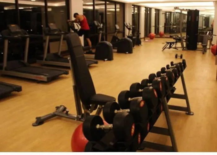 Amazing With Balcony, Pool, Gym